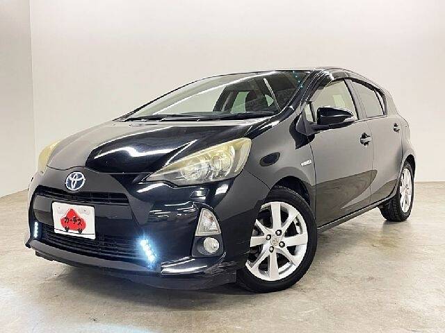 TOYOTA AQUA S