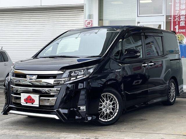 TOYOTA NOAH