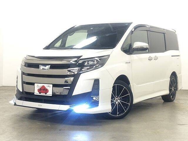 TOYOTA NOAH