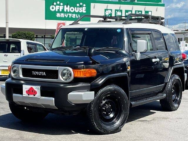TOYOTA FJ CRUISER