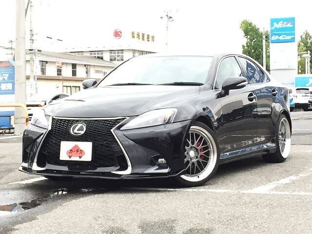 LEXUS IS