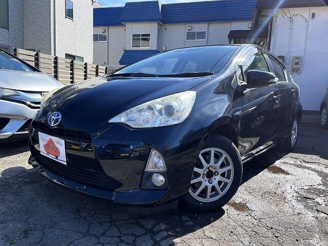 TOYOTA AQUA L