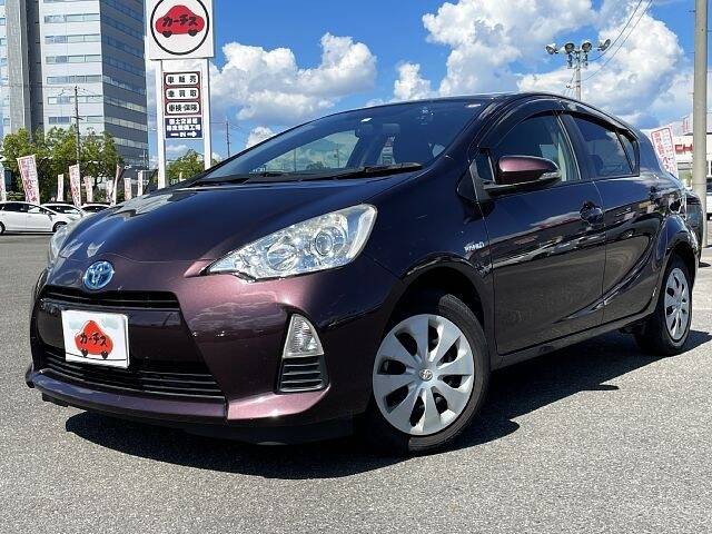 TOYOTA AQUA S