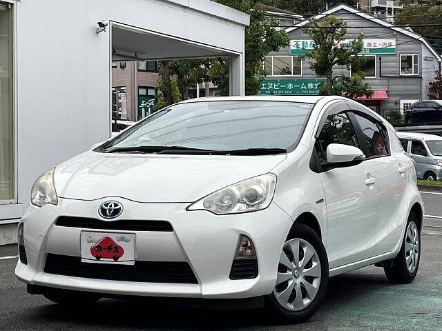 TOYOTA AQUA S
