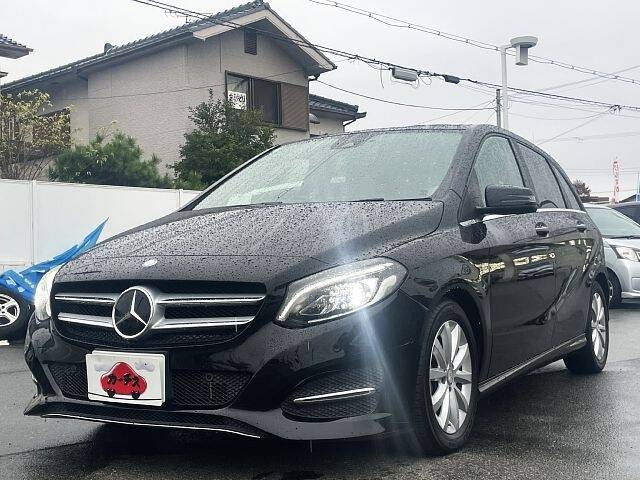 MERCEDES BENZ B180