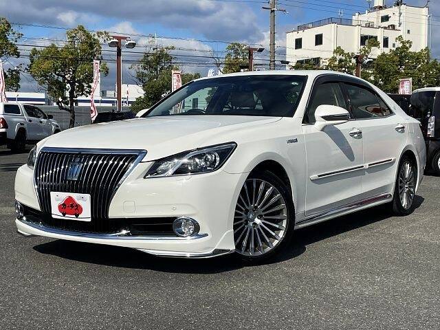TOYOTA CROWN MAJESTA