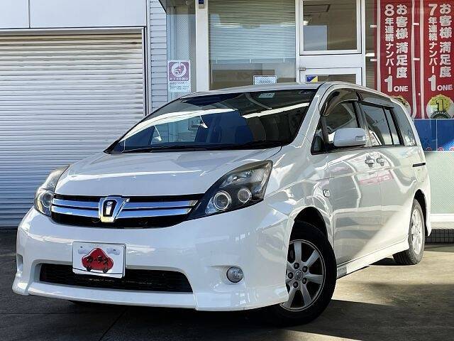 TOYOTA ISIS PLATANA
