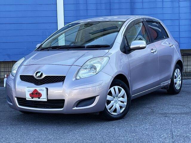 TOYOTA VITZ (YARIS)