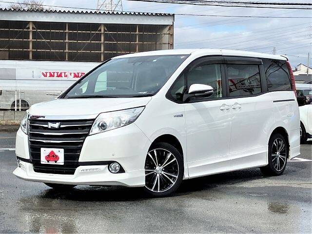 TOYOTA NOAH