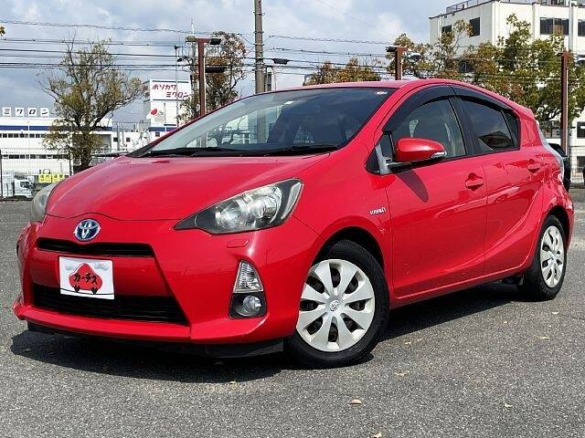 TOYOTA AQUA S