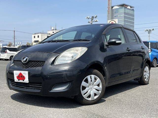 TOYOTA VITZ (YARIS)