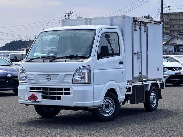 NISSAN NT100　CLIPPER