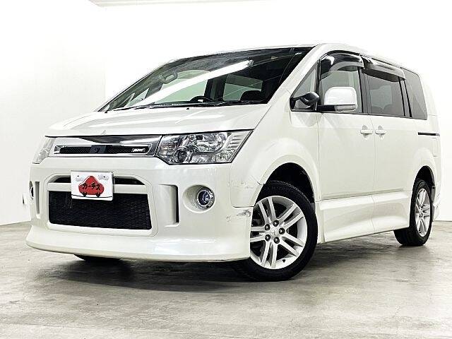 MITSUBISHI DELICA D5