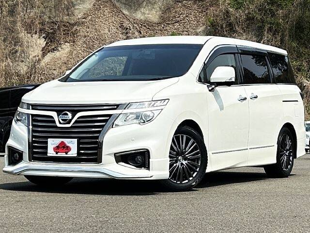 NISSAN ELGRAND