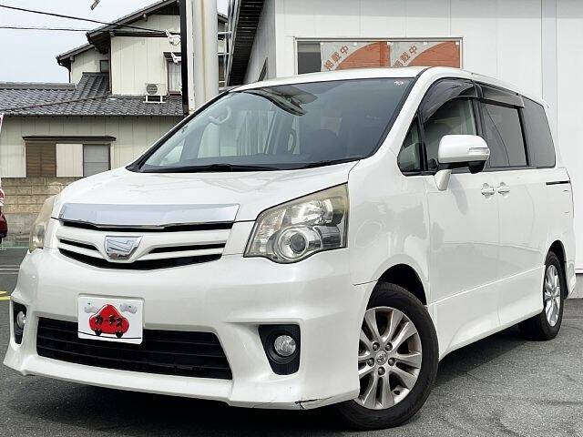 TOYOTA NOAH SI