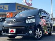 2010 TOYOTA VOXY