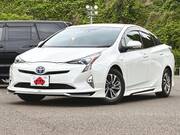 2016 TOYOTA PRIUS S