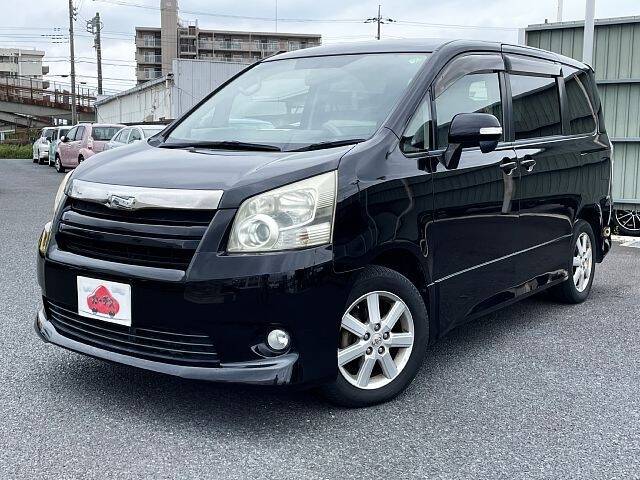 TOYOTA NOAH SI