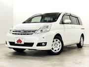 2009 TOYOTA ISIS