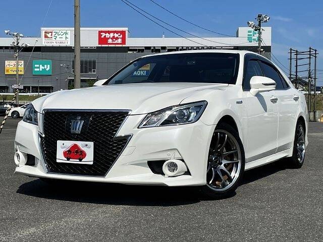 TOYOTA CROWN