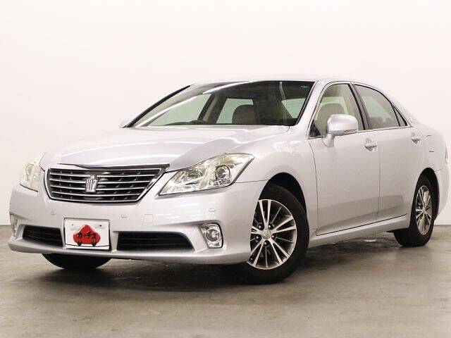 TOYOTA CROWN ROYAL SALOON
