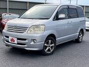 2004 TOYOTA NOAH