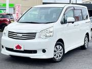 2013 TOYOTA NOAH