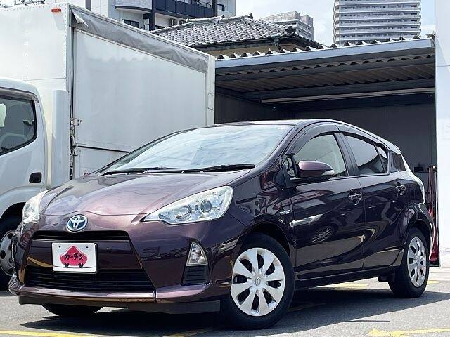 TOYOTA AQUA S