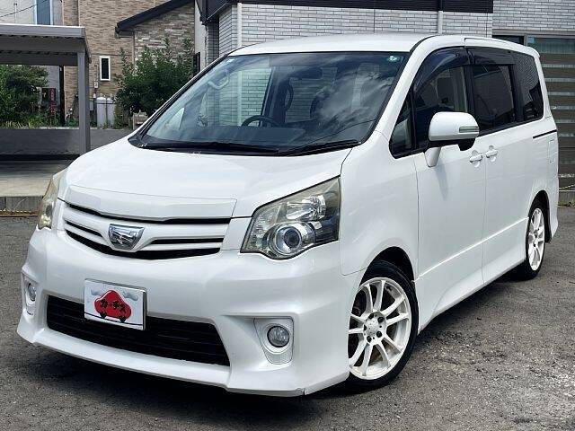 TOYOTA NOAH SI