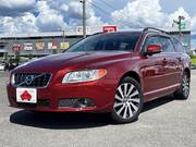 2013 VOLVO V70