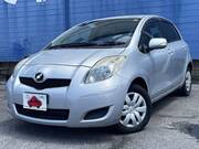 2010 TOYOTA VITZ F