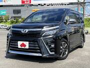 2018 TOYOTA VOXY