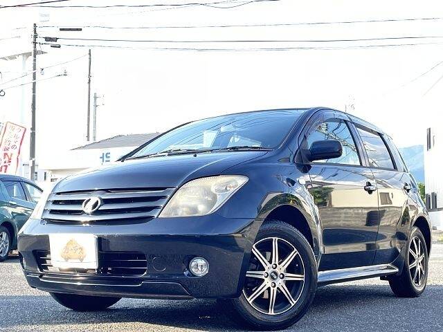 TOYOTA IST