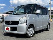 2013 NISSAN ROOX
