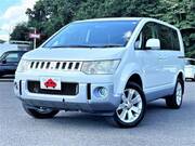 2011 MITSUBISHI DELICA D5