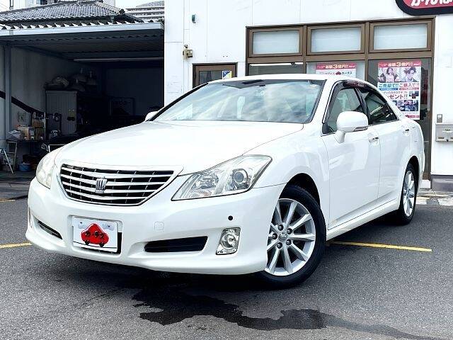 TOYOTA CROWN ROYAL SALOON