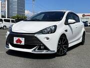 2015 TOYOTA AQUA