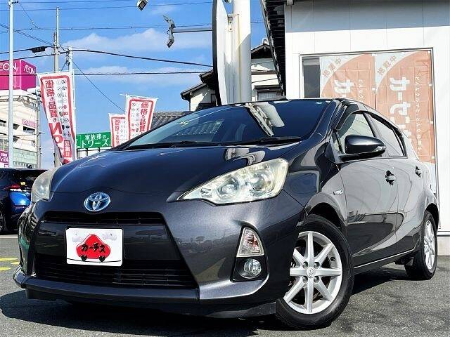 TOYOTA AQUA S