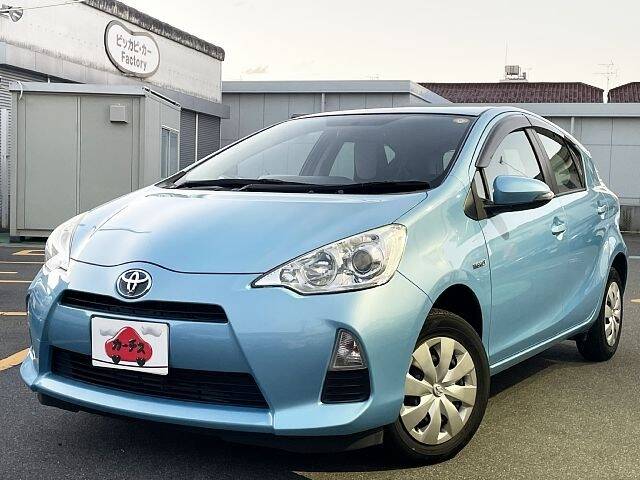 TOYOTA AQUA L