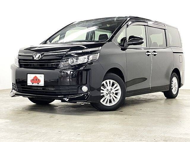 TOYOTA VOXY V