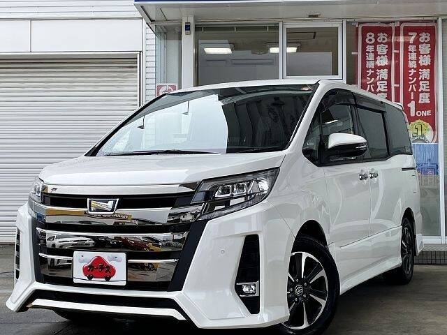 TOYOTA NOAH