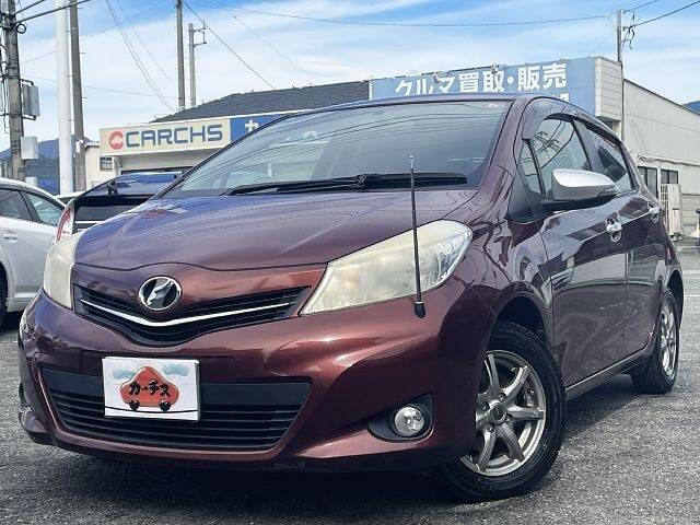 TOYOTA VITZ (YARIS)