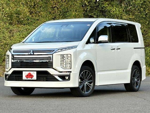 MITSUBISHI DELICA D5