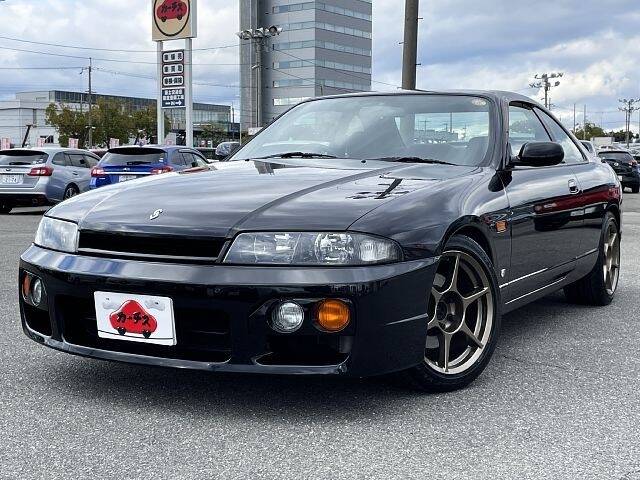 NISSAN SKYLINE