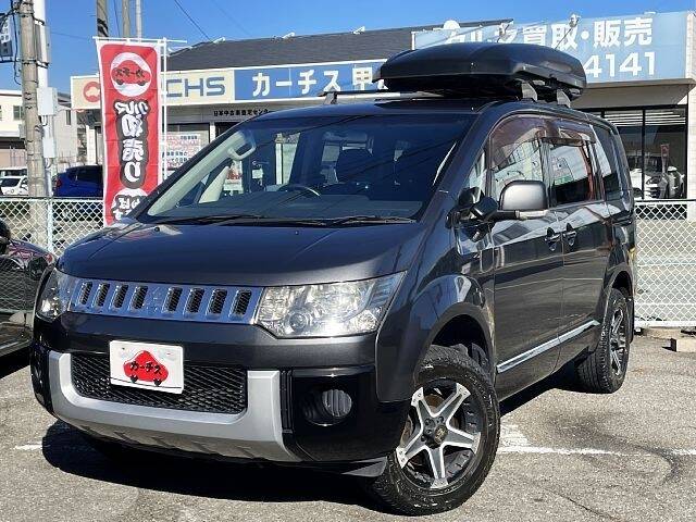 MITSUBISHI DELICA D5
