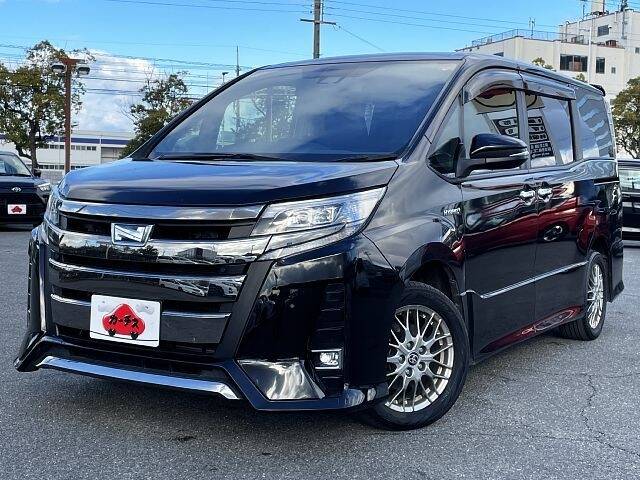 TOYOTA NOAH