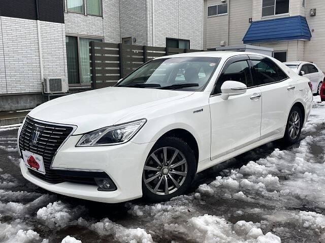 TOYOTA CROWN