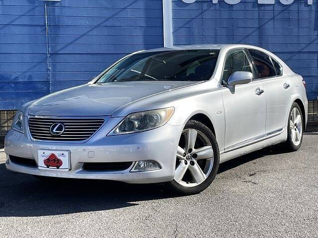 LEXUS LS