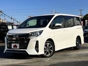 2017 TOYOTA NOAH SI