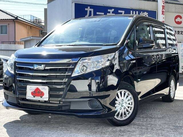 TOYOTA NOAH HYBRID X
